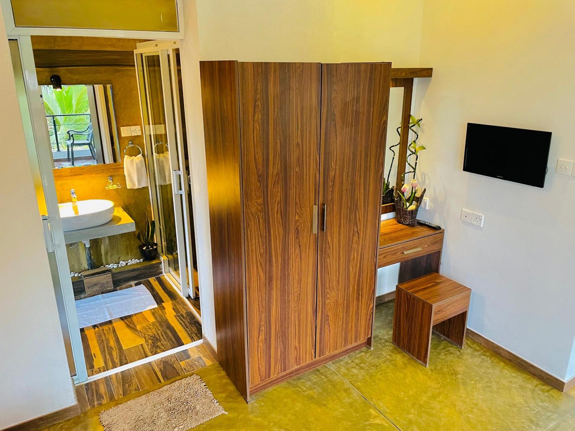 נגומבו 8 Plus Motels מראה חיצוני תמונה